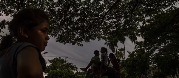 Con más de tres semanas en espera en la resolución de solicitud de refugio en México, migrantes centroamericanos permanecen en la calle durante el día internacional de las personas refugiadas, archivo, 2019. Con más de tres semanas en espera en la resolución de solicitud de refugio en México, migrantes centroamericanos permanecen en la calle durante el día internacional de las personas refugiadas, archivo, 2019. - Sputnik Mundo