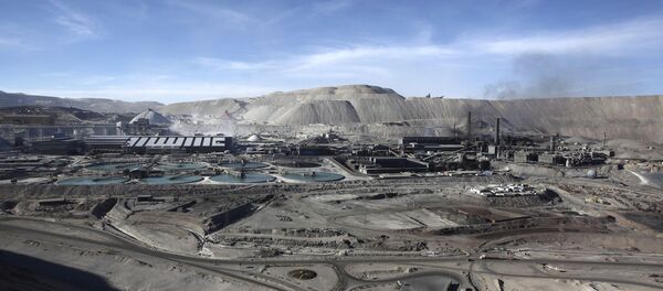Mina de cobre a cielo abierto Chuquicamata, en el norte de Chile - Sputnik Mundo