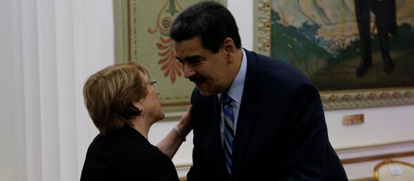 El presidente de Venezuela, Nicolás Maduro, junto a la Alta Comisionada de la ONU para los Derechos Humanos, Michelle Bachelet - Sputnik Mundo