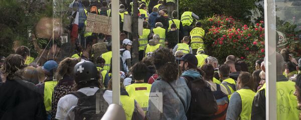 Las protestas de los 'chalecos amarillos' en Francia Las protestas de los 'chalecos amarillos' en Francia - Sputnik Mundo