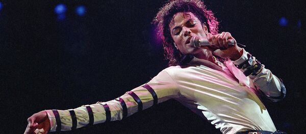 Michael Jackson during the opening performance of his 13-city U.S. tour, in Kansas City - Sputnik Mundo