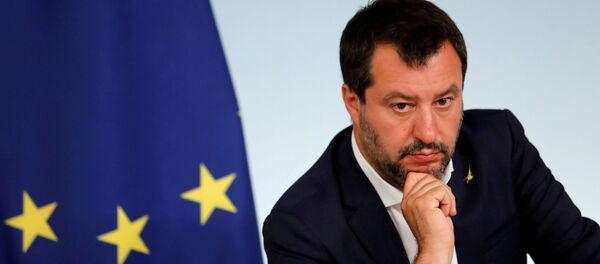El ministro del Interior de Italia, Matteo Salvini El ministro del Interior de Italia, Matteo Salvini - Sputnik Mundo