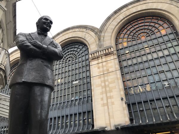 La increíble vida de Gardel, la voz universal del tango  - Sputnik Mundo