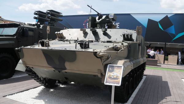 Vehículo blindado BT-3F en el Foro militar Army 2019 en Rusia Vehículo blindado BT-3F en el Foro militar Army 2019 en Rusia - Sputnik Mundo