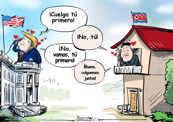 Donald Trump y Kim Jong-un se saludan en la Zona desmilitarizada de Corea - Sputnik Mundo