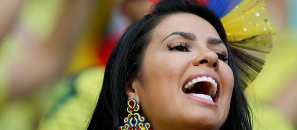 Hincha de la selección de Colombia en el partido contra Paraguay en la Copa América - Sputnik Mundo
