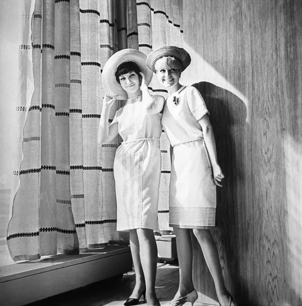 Nostalgia por los 60: así lucían las 'fashionistas' en la época del 'deshielo' en la URSS
Nostalgia por los 60: así lucían las 'fashionistas' en la época del 'deshielo' en la URSS
- Sputnik Mundo