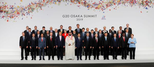 La foto oficial de los jefes de Estado en la cumbre G20 Osaka, Japón - Sputnik Mundo