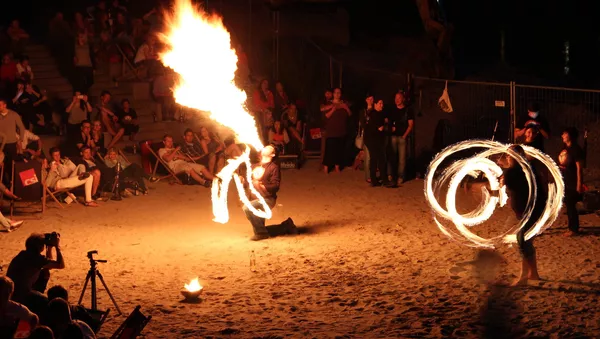 Un festival de fuego - Sputnik Mundo