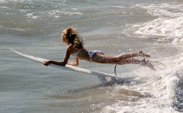 La 'bomba' que esconden los bikinis
La 'bomba' que esconden los bikinis
- Sputnik Mundo