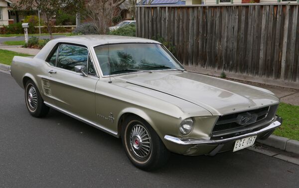 Ford Mustang Coupe del 1967 - Sputnik Mundo