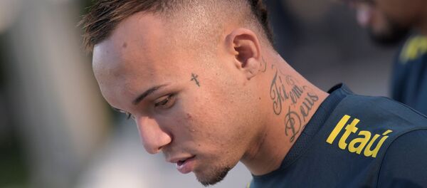 Delantero brasileño Everton Delantero brasileño Everton - Sputnik Mundo