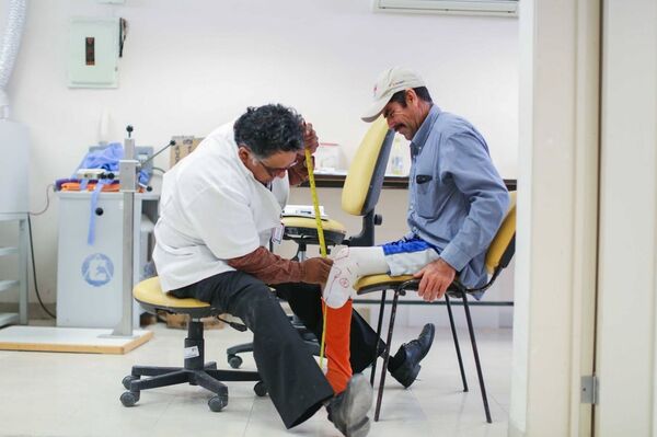 Clínica esperanza: así es el centro mexicano que hace prótesis con impresoras 3D (fotos) - Sputnik Mundo