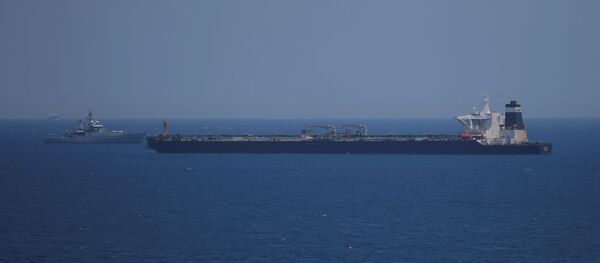 El buque petrolero detenido en Gibraltar El buque petrolero detenido en Gibraltar - Sputnik Mundo