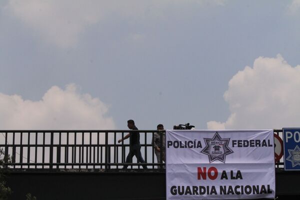 Así es desde adentro la huelga policial que bloquea calles en Ciudad de México (fotos) Así es desde adentro la huelga policial que bloquea calles en Ciudad de México (fotos) - Sputnik Mundo