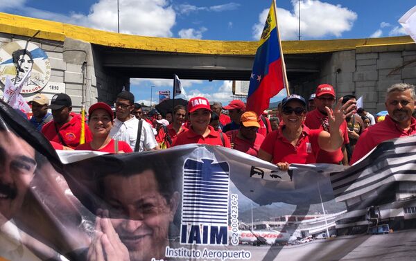 Marcha chavista durante el Día de la Independencia de Venezuela Marcha chavista durante el Día de la Independencia de Venezuela - Sputnik Mundo