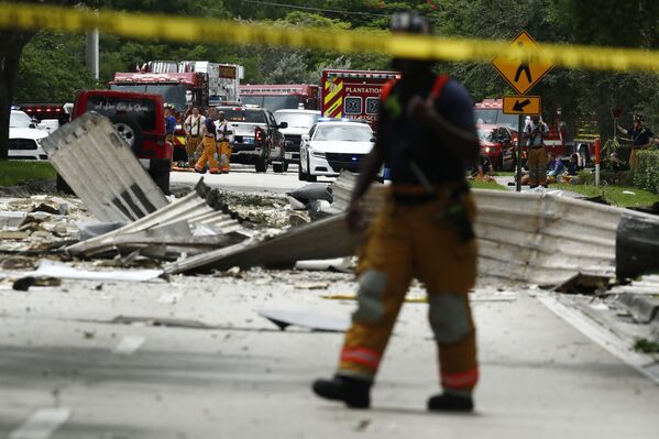 Explosión de un centro comercial en Florida - Sputnik Mundo