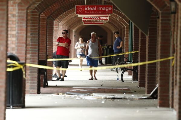 Explosión de un centro comercial en Florida - Sputnik Mundo