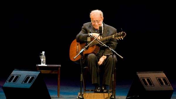 Joao Gilberto, padre de la 'bossa nova' Joao Gilberto, padre de la 'bossa nova' - Sputnik Mundo