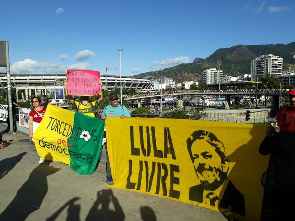 Peruanos esperan un Maracanazo en la final de la Copa América frente a Brasil - Sputnik Mundo
