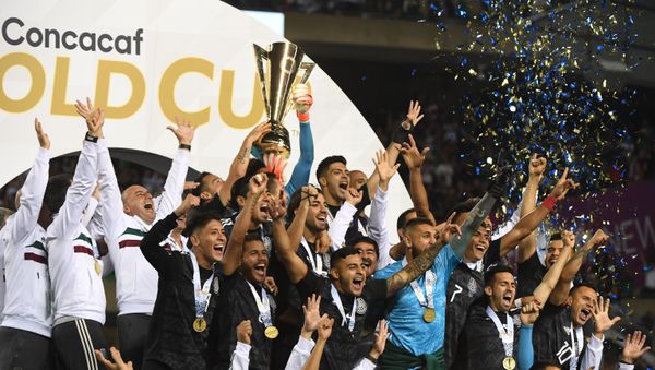 La selección mexicana alza la Copa Oro 2019 La selección mexicana alza la Copa Oro 2019 - Sputnik Mundo