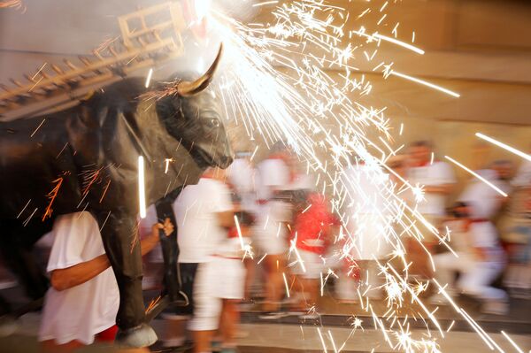 San Fermín en Pamplona: toros y mucha fiesta
 - Sputnik Mundo