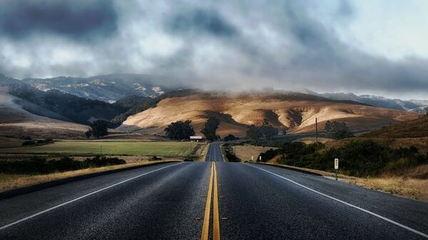 Una carretera (imagen referencial) - Sputnik Mundo