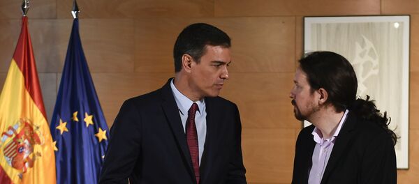 El presidente del Gobierno de España en funciones, Pedro Sánchez, y el líder de la coalición izquierdista Unidas Podemos, Pablo Iglesias - Sputnik Mundo