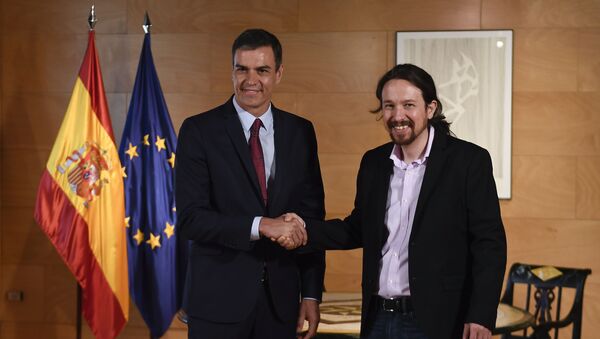 Pedro Sánchez, presidente del Gobierno de España en funciones, y Pablo Iglesias, líder de la coalición izquierdista Unidas Podemos - Sputnik Mundo