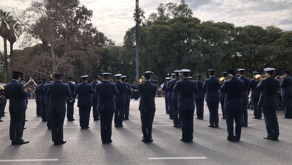 Desfile militar en Argentina por el Día de la Independencia Desfile militar en Argentina por el Día de la Independencia - Sputnik Mundo