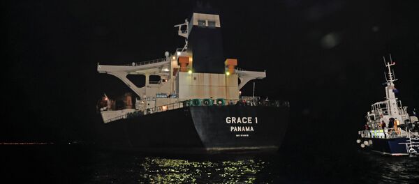 El buque petrolero Grace 1 con el crudo iraní detenido en Gibraltar El buque petrolero Grace 1 con el crudo iraní detenido en Gibraltar - Sputnik Mundo