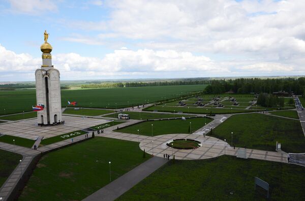 La batalla de Kursk: cómo los medios alemanes distorsionan la realidad La batalla de Kursk: cómo los medios alemanes distorsionan la realidad - Sputnik Mundo