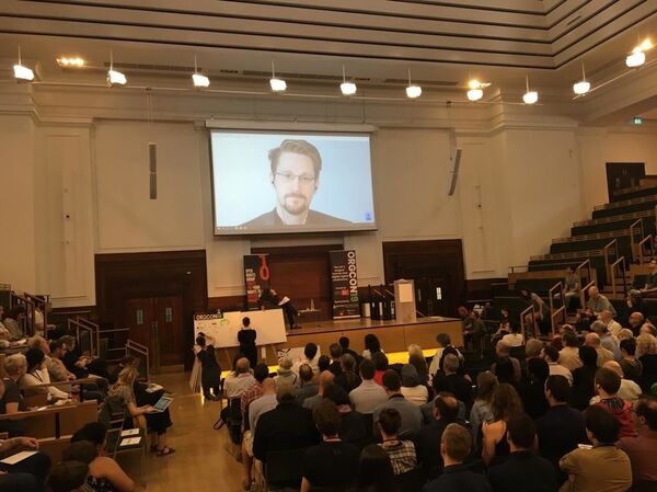 Edward Snowden abre una conferencia sobre derechos digitales - Sputnik Mundo