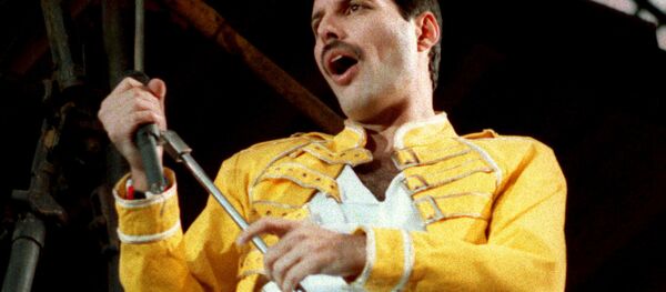 Freddie Mercury, líder del grupo de rock Queen Freddie Mercury, líder del grupo de rock Queen - Sputnik Mundo