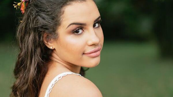 Alinne Araújo, influente digital brasileña - Sputnik Mundo