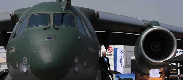 El avión de transporte KC-390 - Sputnik Mundo