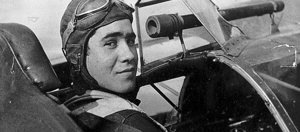 Un aviador de las Fuerzas Aéreas de la República Española (archivo) Un aviador de las Fuerzas Aéreas de la República Española (archivo) - Sputnik Mundo