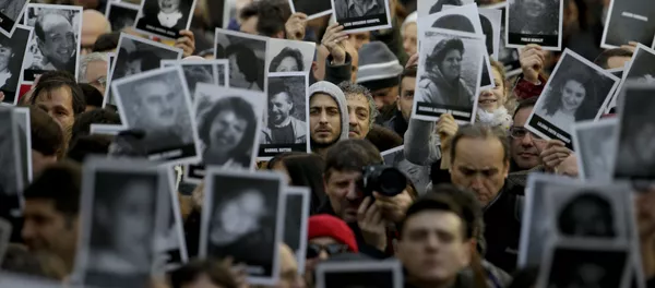 Las fotos de las víctimas del atentado a la AMIA en Argentna (archivo) Las fotos de las víctimas del atentado a la AMIA en Argentna (archivo) - Sputnik Mundo