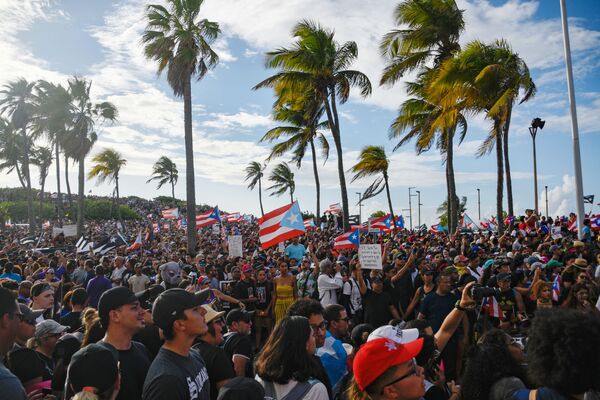 Puerto Rico se inunda de protestas (fotos, vídeos) - Sputnik Mundo