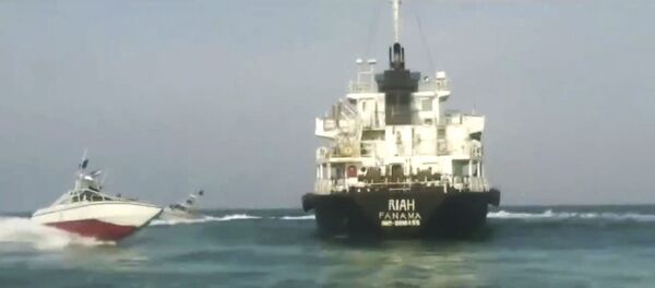 Un petrolero retenido por Irán  - Sputnik Mundo