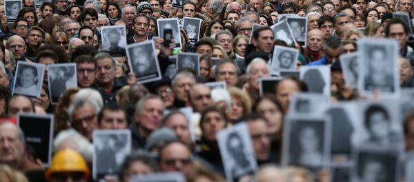 Homenaje por el atentado a la AMIA en Buenos Aires, el 18 de julio de 2019 - Sputnik Mundo
