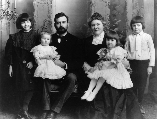 Las 7 leyendas más insólitas sobre Ernest Hemingway Las 7 leyendas más insólitas sobre Ernest Hemingway - Sputnik Mundo
