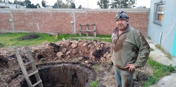 Hallan una cueva prehistórica bajo el patio de una casa en Argentina (fotos) - Sputnik Mundo