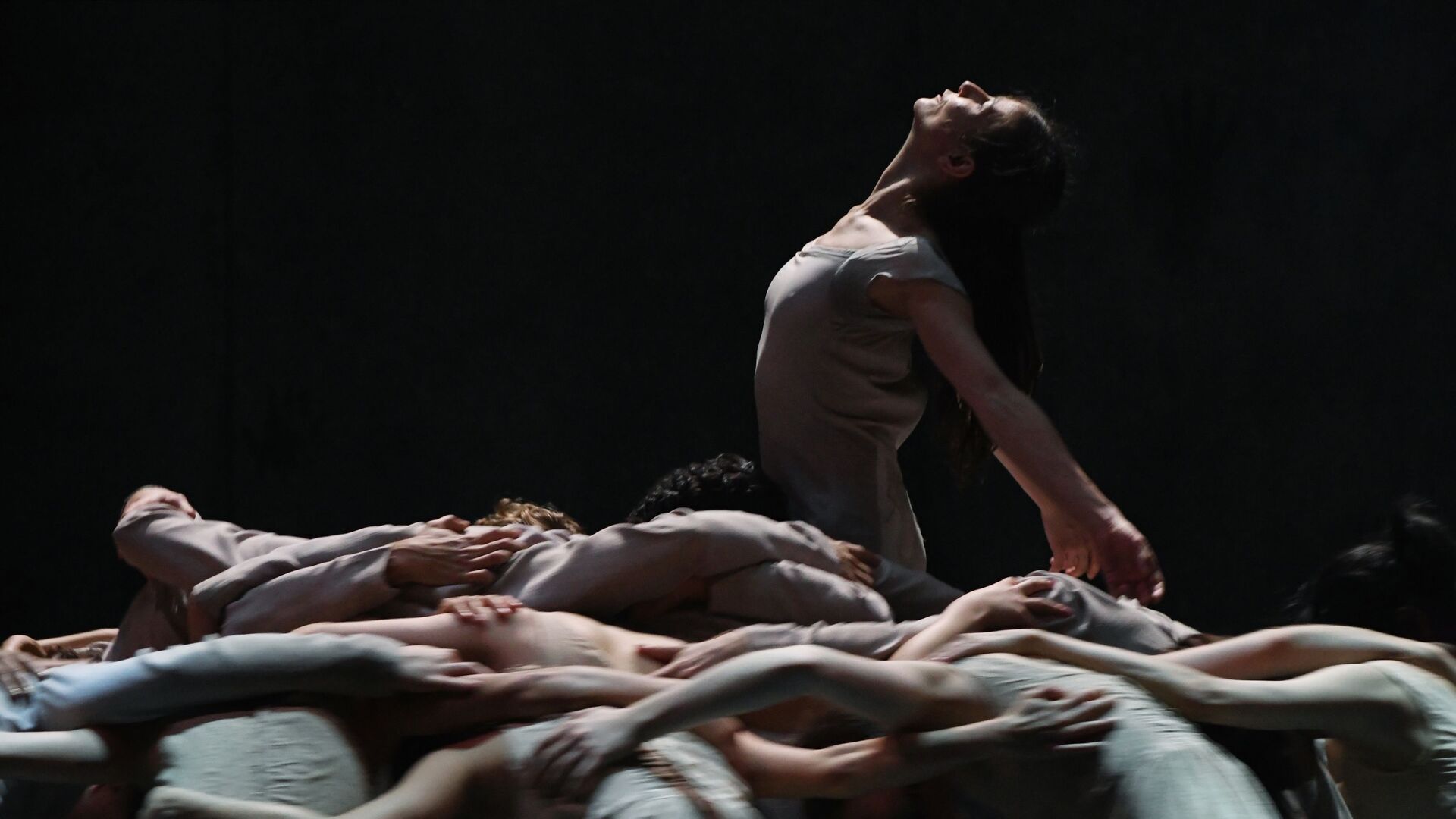 El ballet 'Giselle' por Akram Khan El ballet 'Giselle' por Akram Khan - Sputnik Mundo, 1920, 20.04.2022