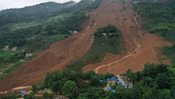 Deslizamiento de tierra en la provincia de Guizhou, China Deslizamiento de tierra en la provincia de Guizhou, China - Sputnik Mundo