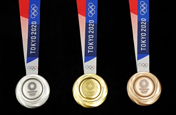 Las medallas de Tokio 2020, al descubierto por primera vez Las medallas de Tokio 2020, al descubierto por primera vez - Sputnik Mundo