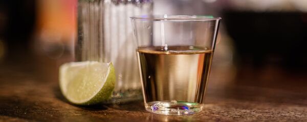 Tequila y sal - Sputnik Mundo