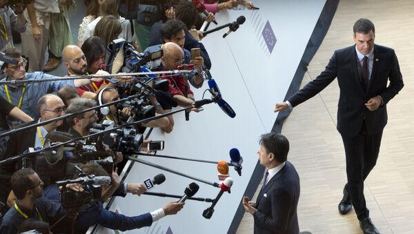 Pedro Sánchez, el líder del PSOE - Sputnik Mundo