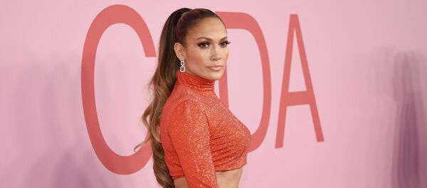  La cantante y actriz Jennifer López - Sputnik Mundo