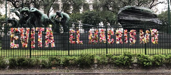 El evento 1000 flores para Evita/Evita el macrismo - Sputnik Mundo